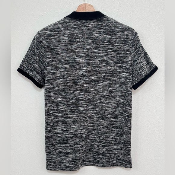 Guess T-shirt with Collar - Picture 2 of 2